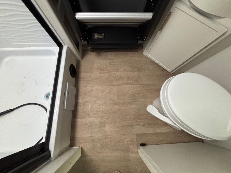 2026 Grand Design Transcend 325BHT - Image 9