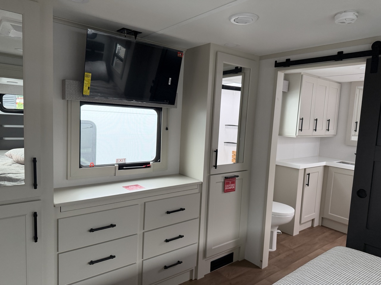 2026 Grand Design Solitude 380FL - Image 9