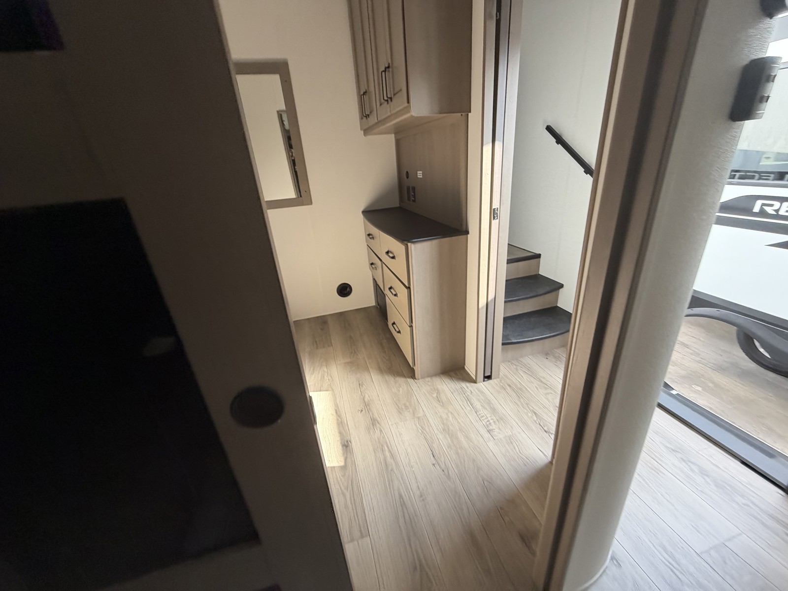 2026 GRAND DESIGN 324MBS - Image 25