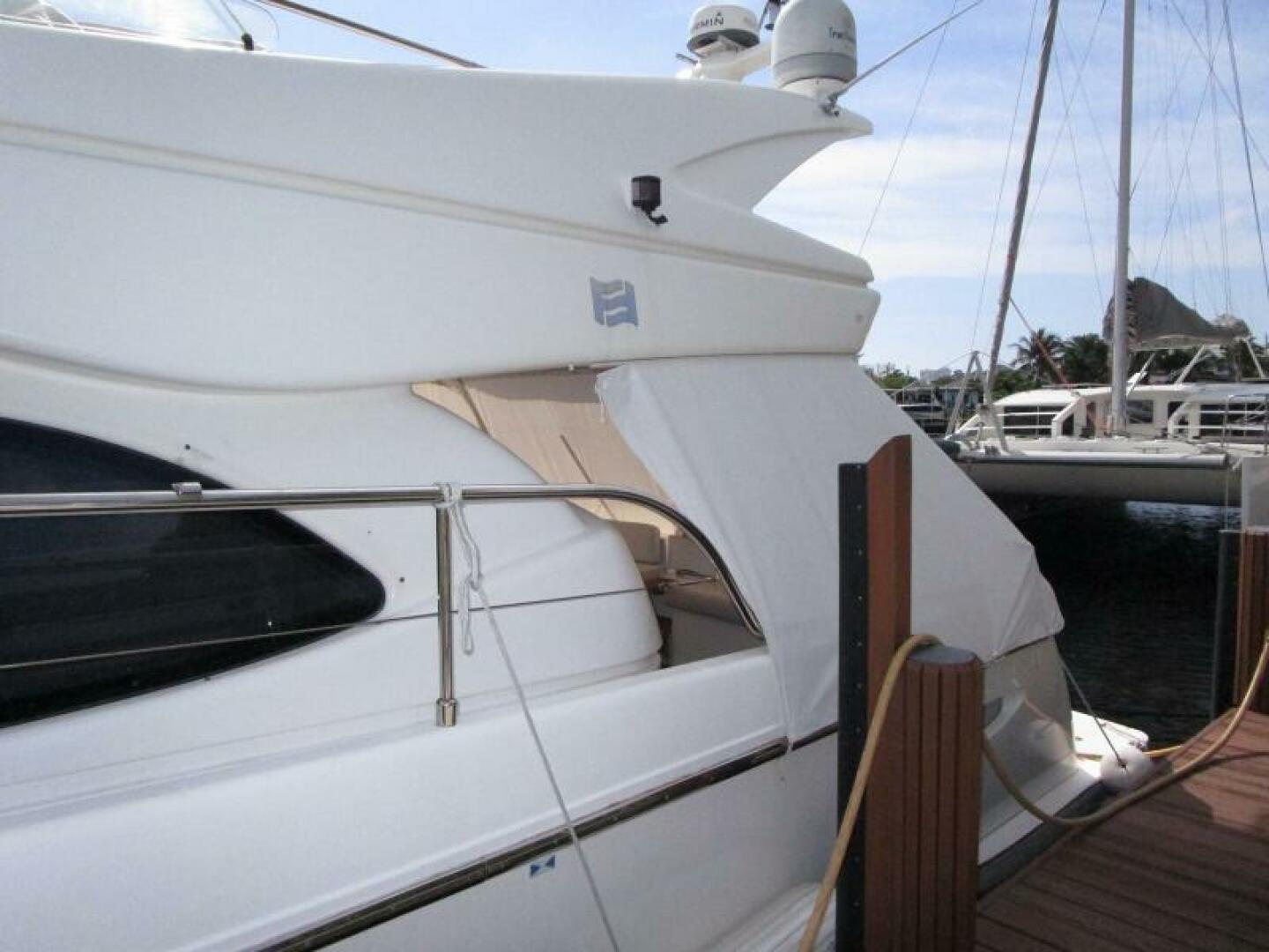 2003 Ferretti Yachts 590 Motor Yacht - Image 32