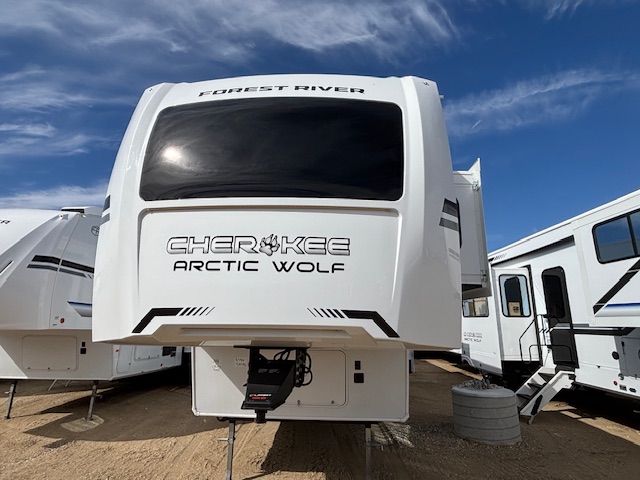 2026 CHEROKEE ARCTIC WOLF 3750 SUITE - Image 2