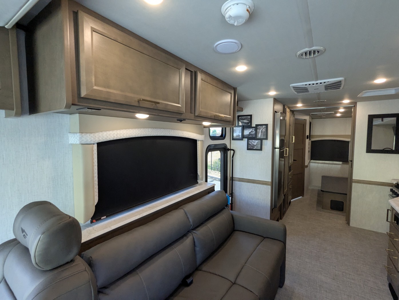 2026 Fleetwood Flair 28A - Image 15