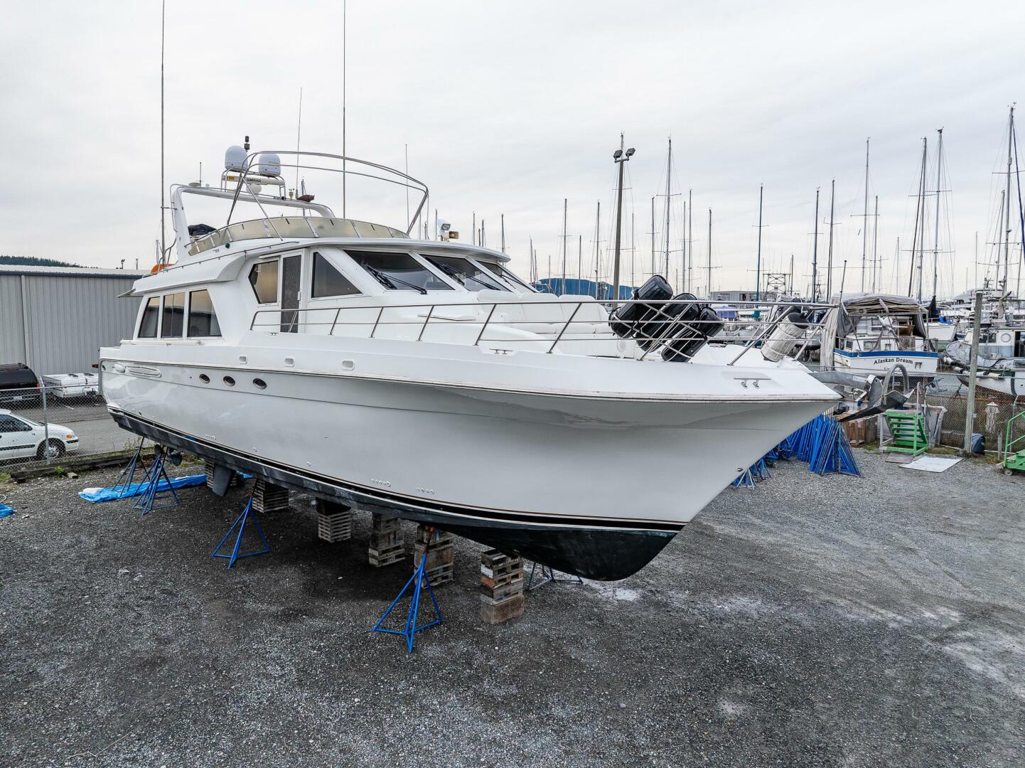 2001 Navigator 61 Pilothouse - Image 2