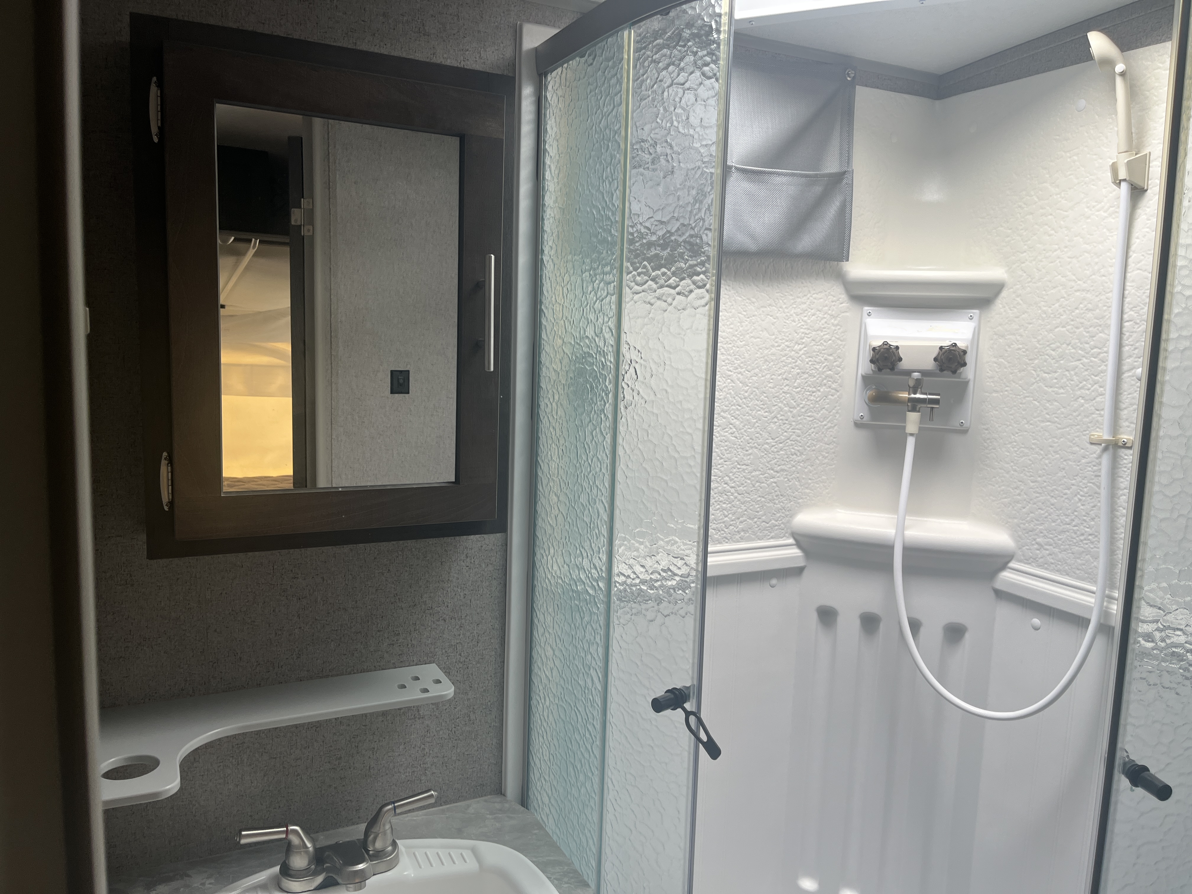 2019 FOREST RIVER ROO 233S - Image 17