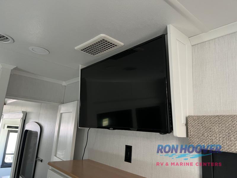 2023 FOREST RIVER 39RBFL - Image 22