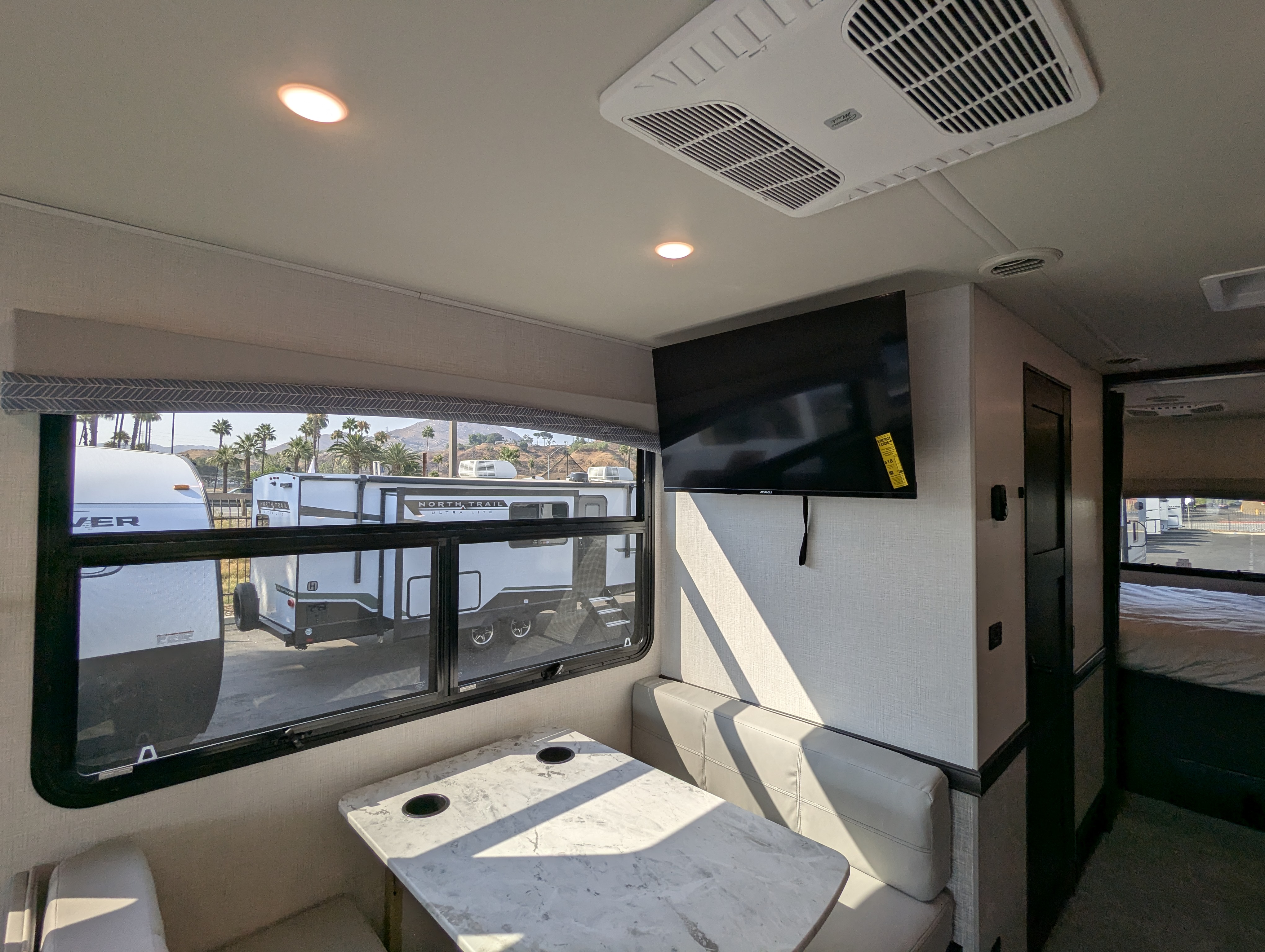 2026 Fleetwood Flair 29M - Image 19
