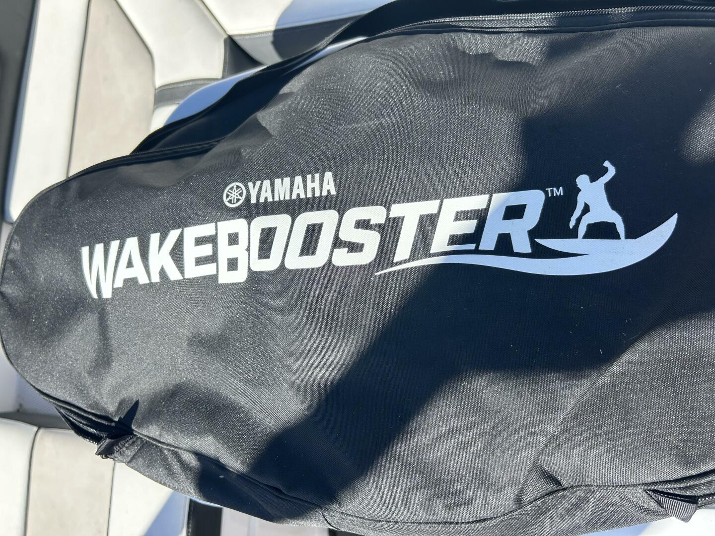 2019 Yamaha Boats AR210 - Image 11