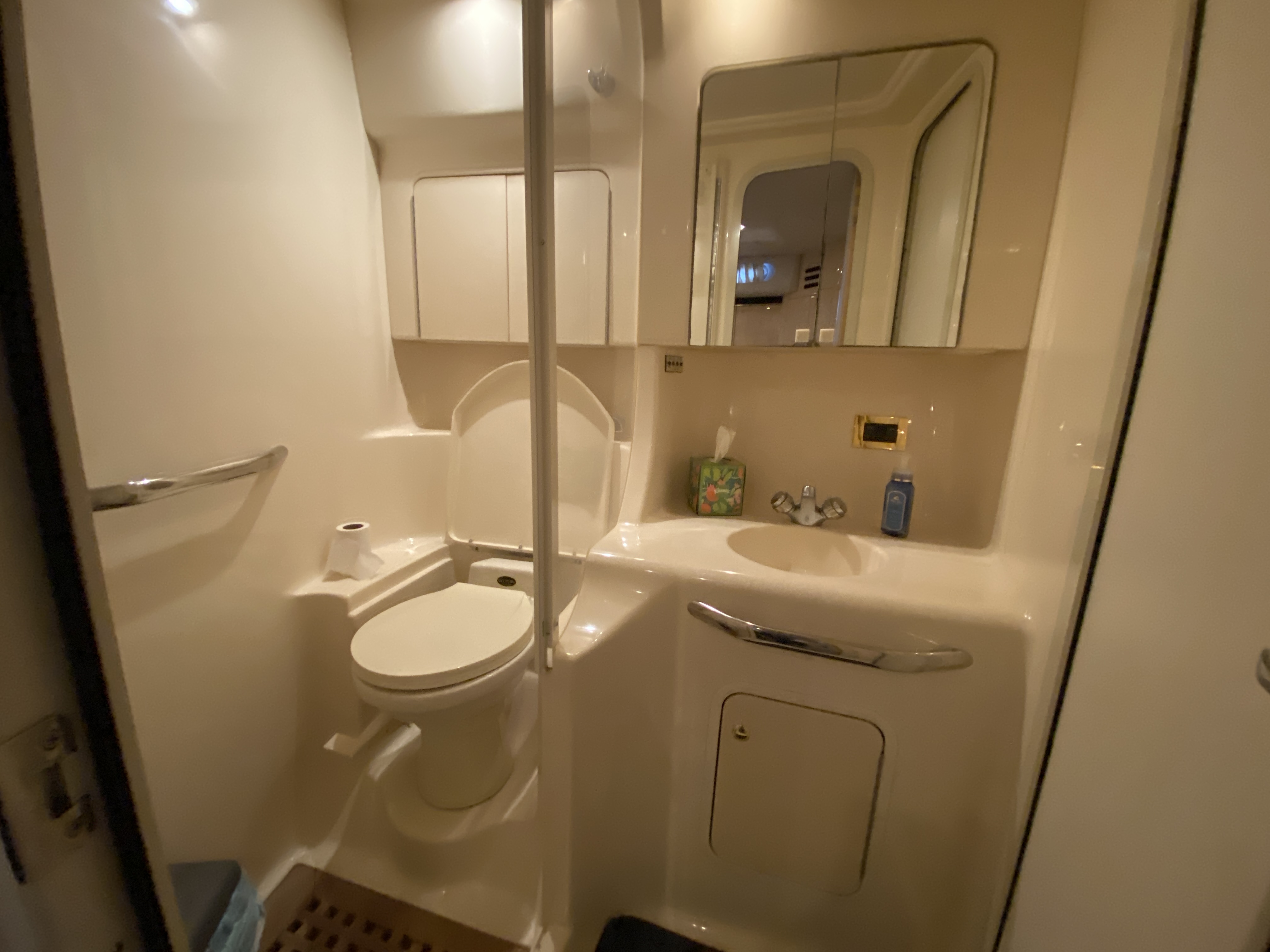 1999 Sea Ray 380 Sundancer - Image 25
