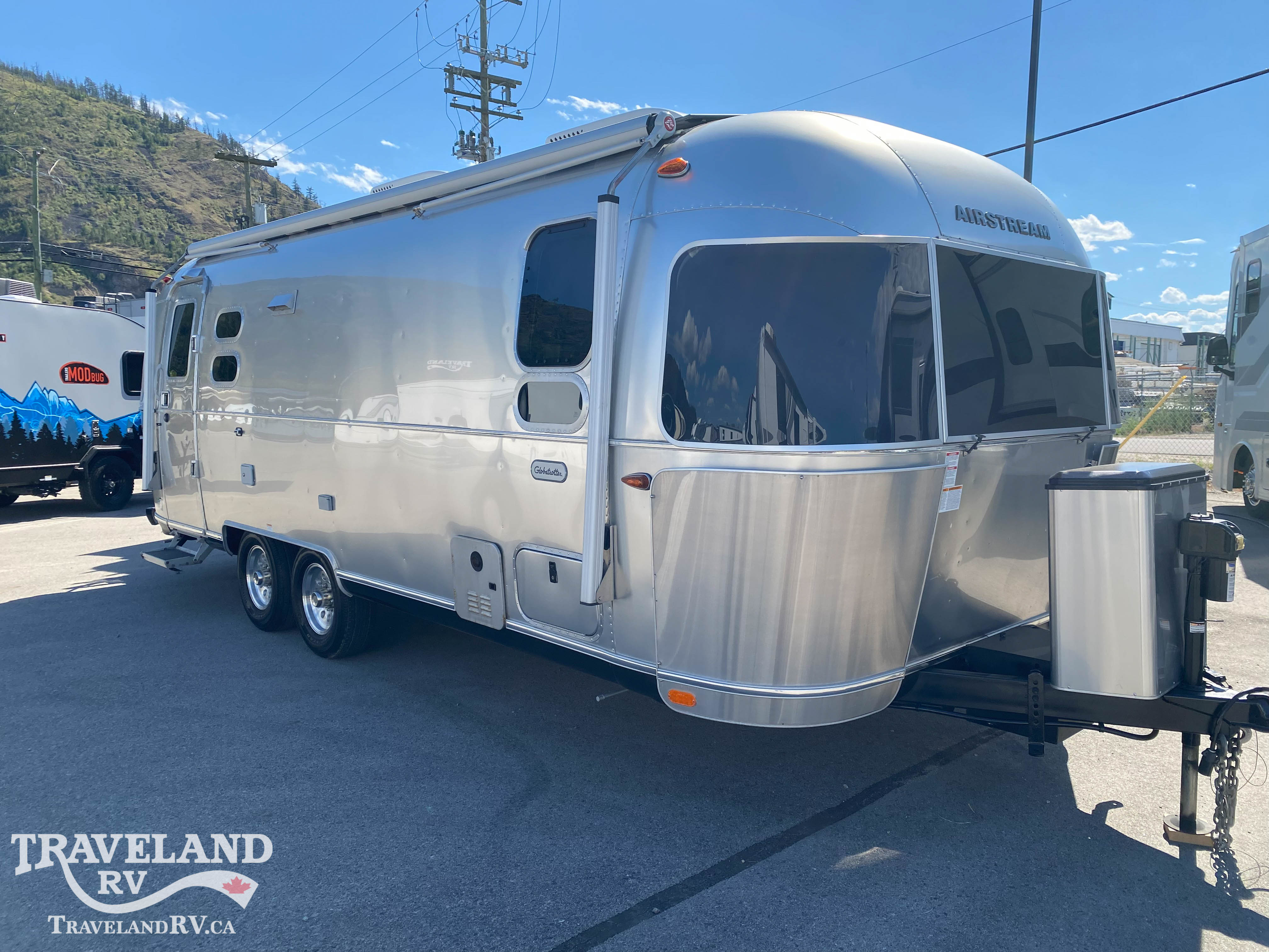 2023 Airstream Globetrotter 25FBQ - Image 1