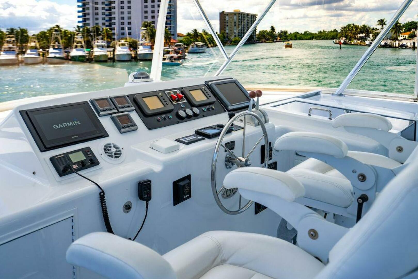 2003 Hatteras Cockpit MY - Image 19