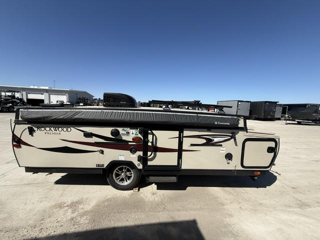2017 Forest River Rockwood Premier 2514G - Image 1