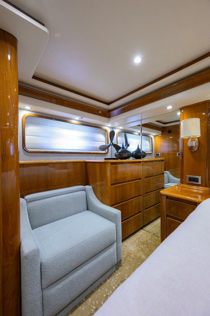 2014 Viking 76 Enclosed Bridge - Image 25