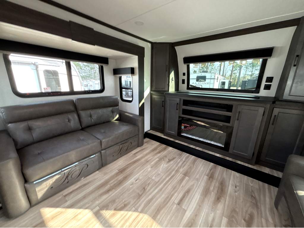 2026 VENTURE RV SPORTTREK 365VFL - Image 18