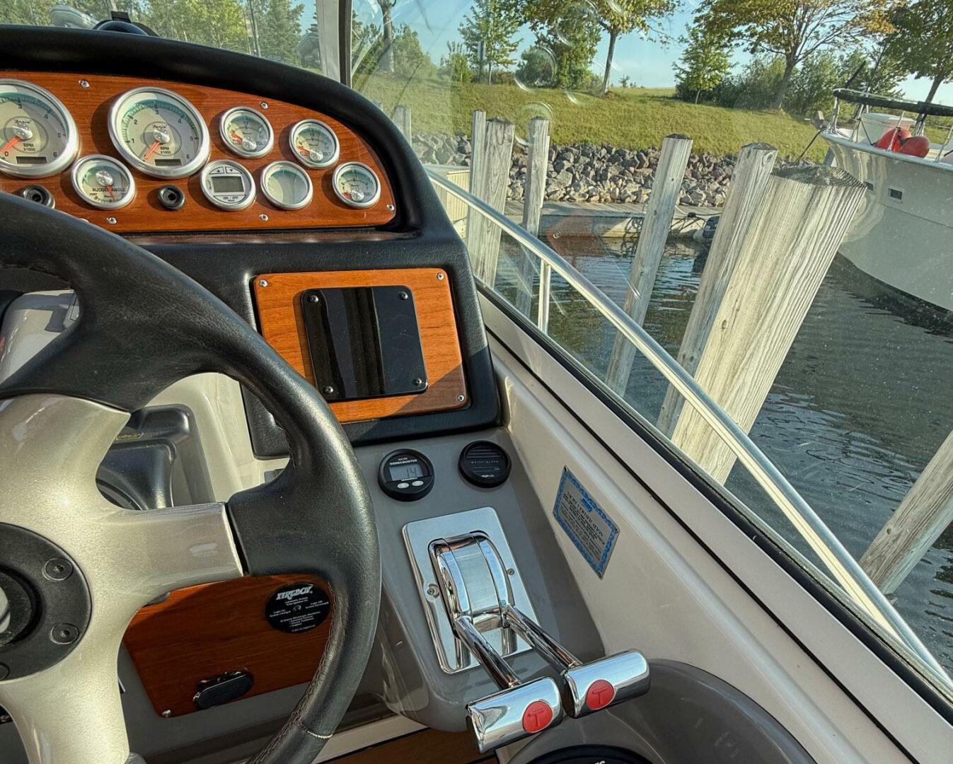 2006 Cruisers Yachts 420 Express - Image 7