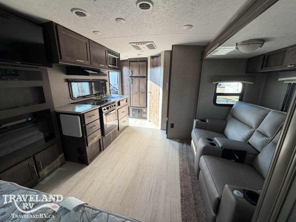 2020 Forest River Rockwood Mini Lite 2205S - Image 4