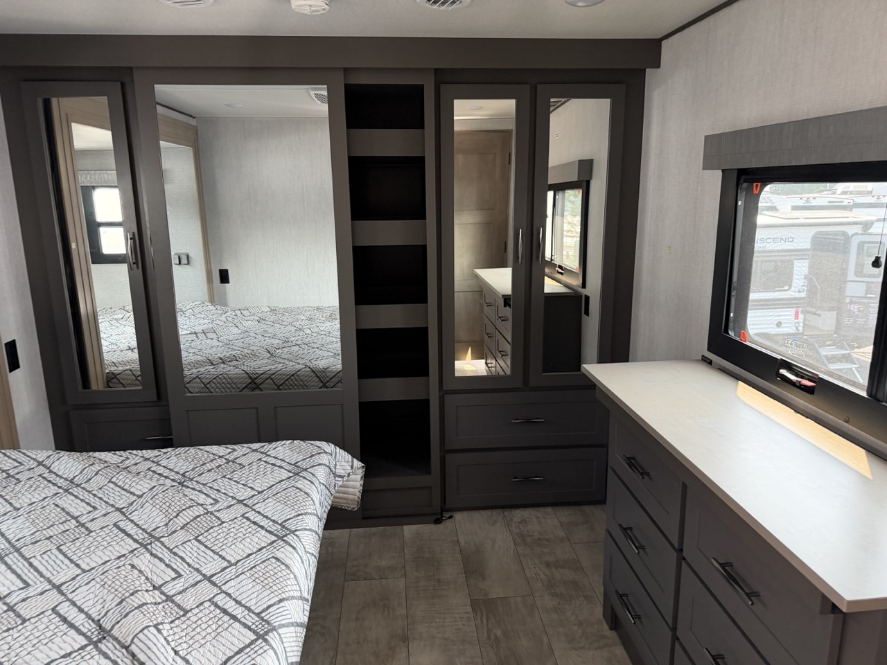 2024 Grand Design Momentum M-Class 351MS - Image 20