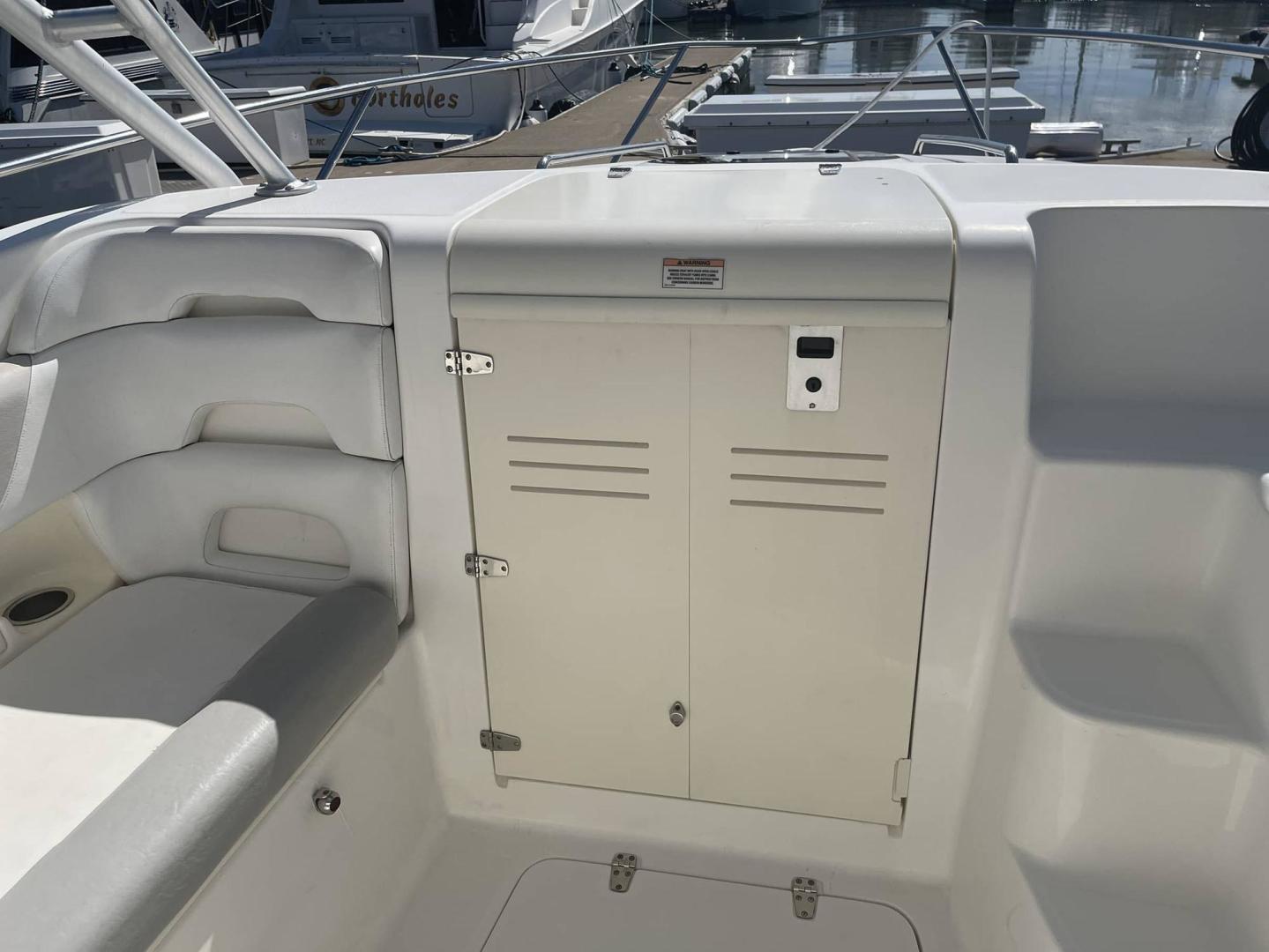 2008 Boston Whaler 320 Outrage Cuddy Cabin - Image 6