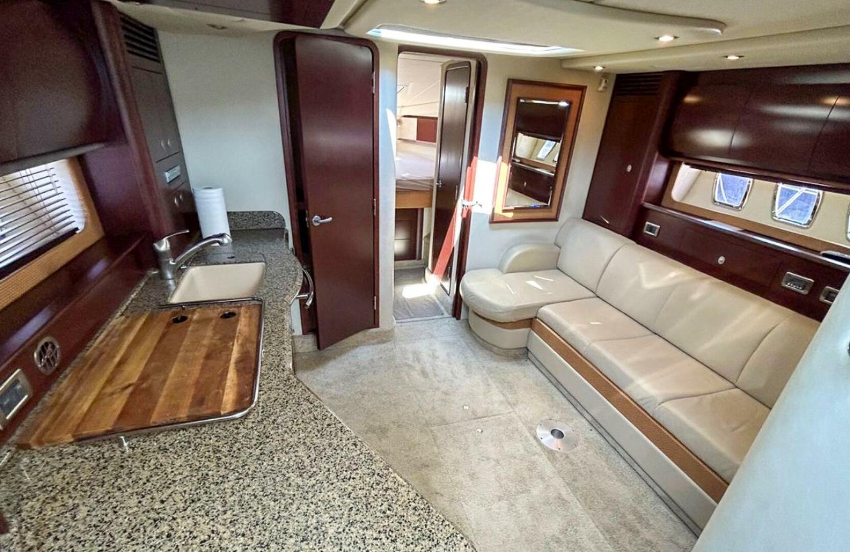 2007 Sea Ray 400 Sundancer - Image 26