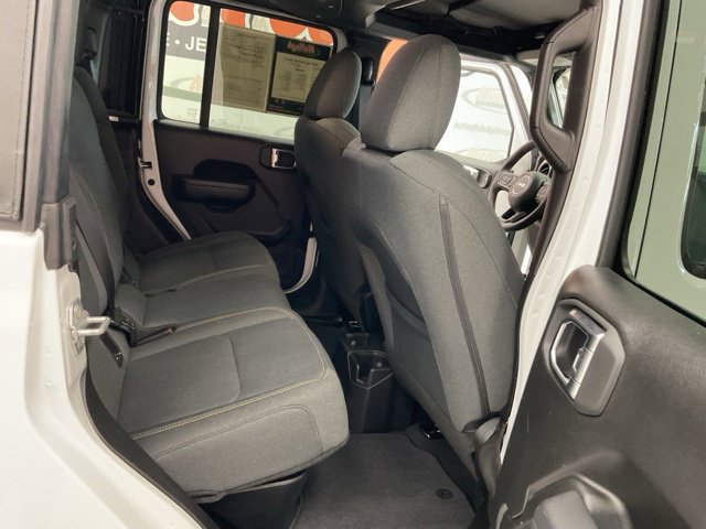 2025 Jeep Gladiator Sport S 4x4 - Image 34