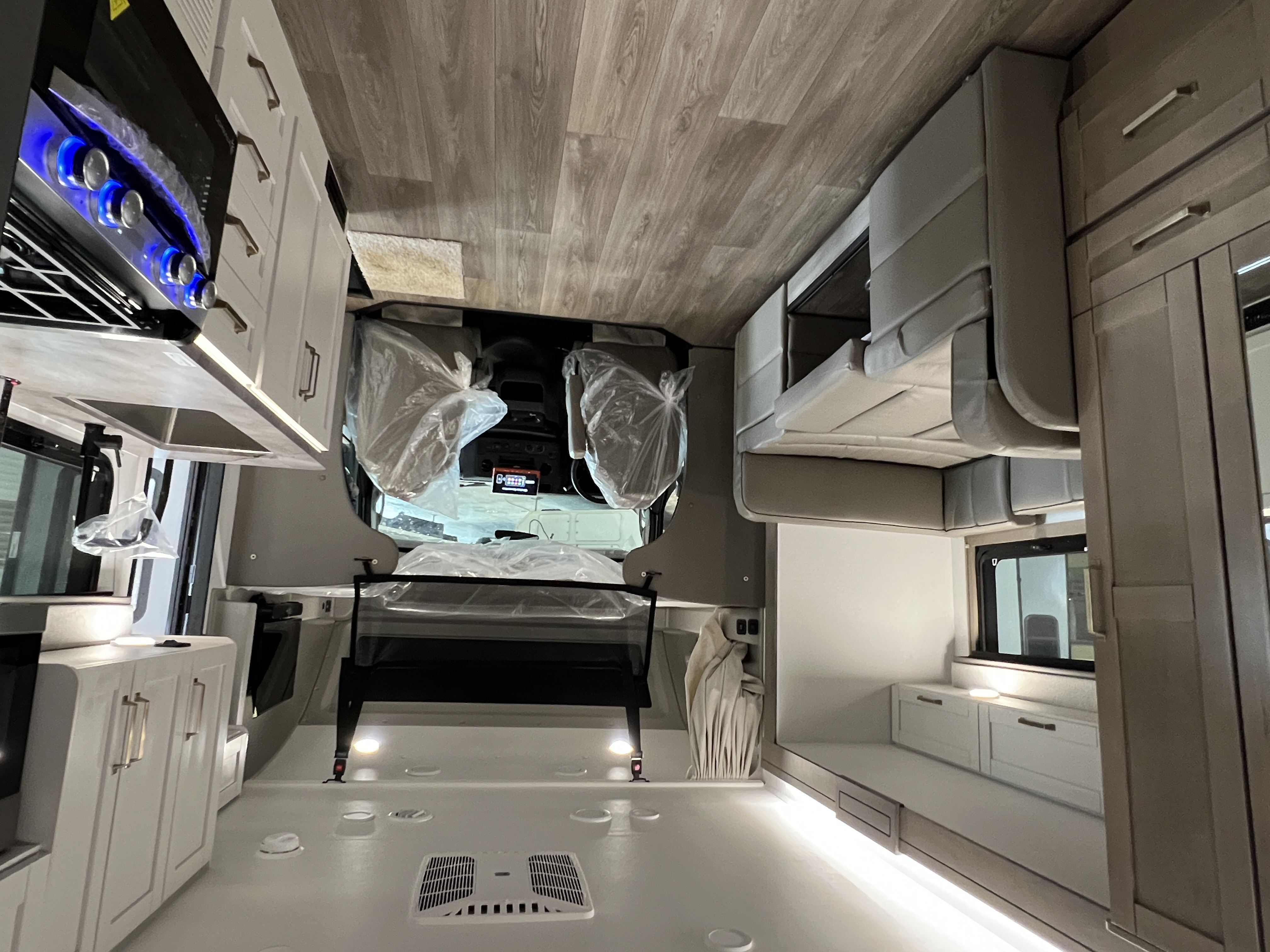2027 Jayco Redhawk 24B - Image 4