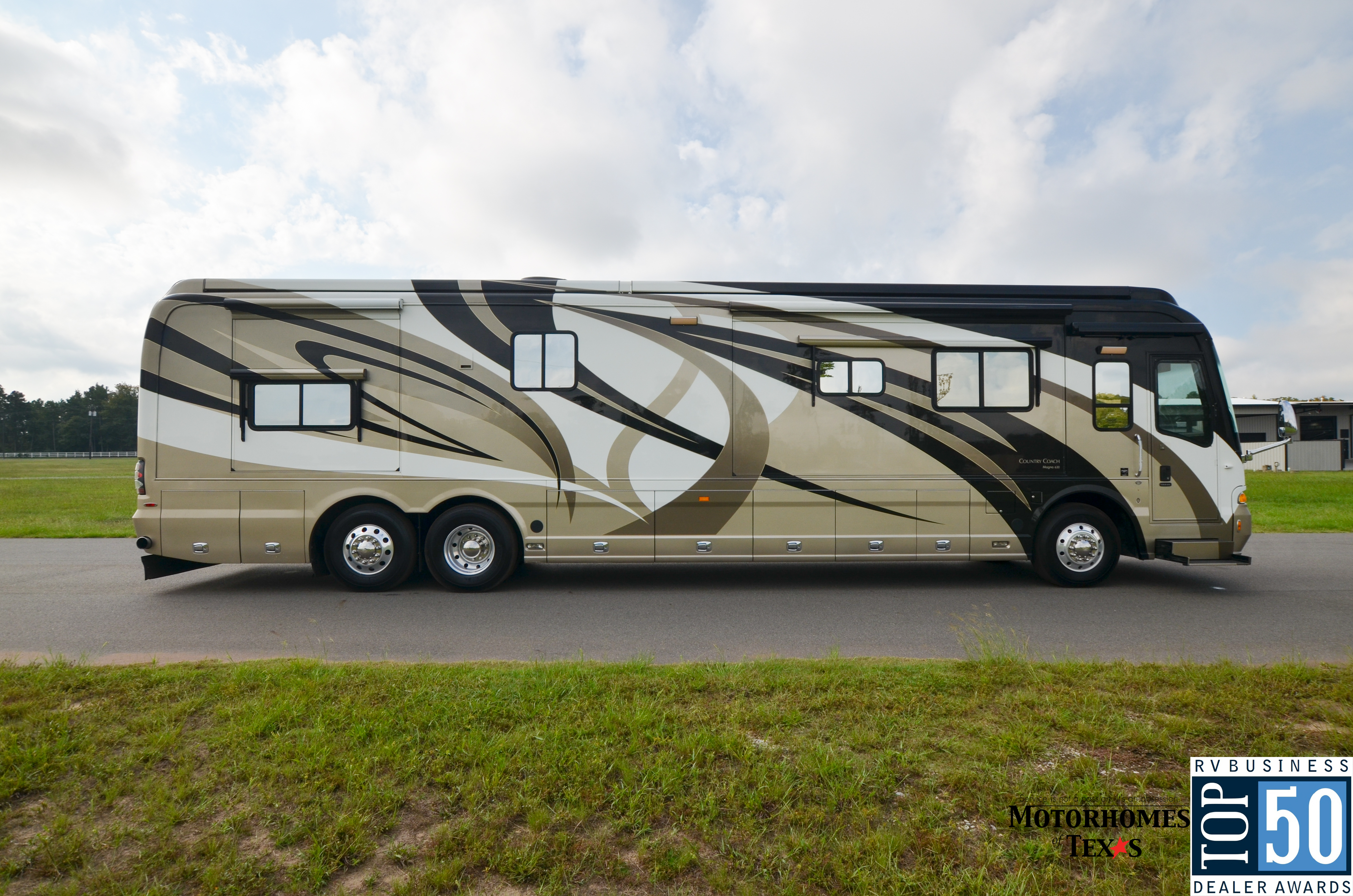 2007 Country Coach Magna  - exterior 14