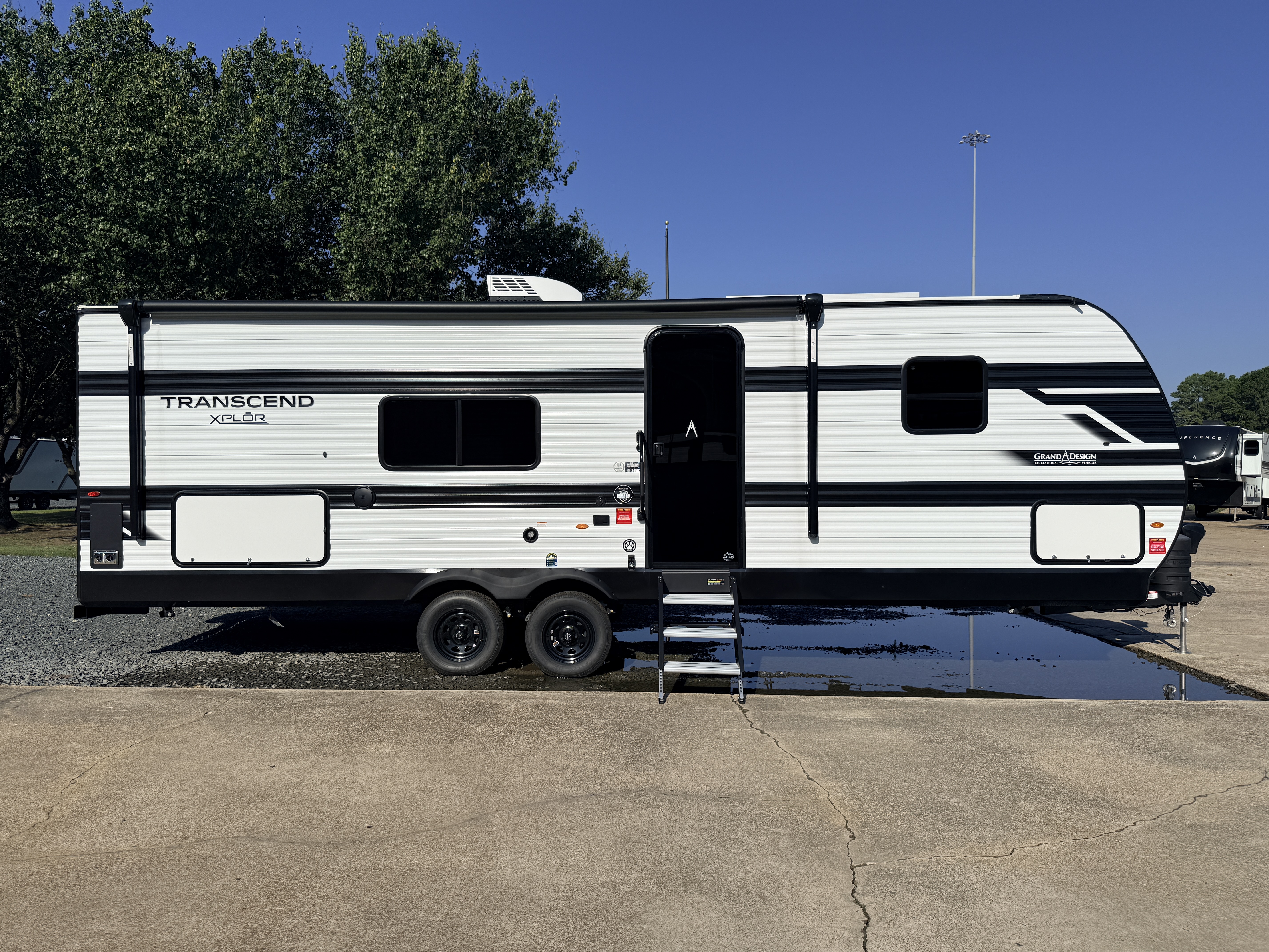 2027 Grand Design Transcend XPLOR 26BHX - Image 2