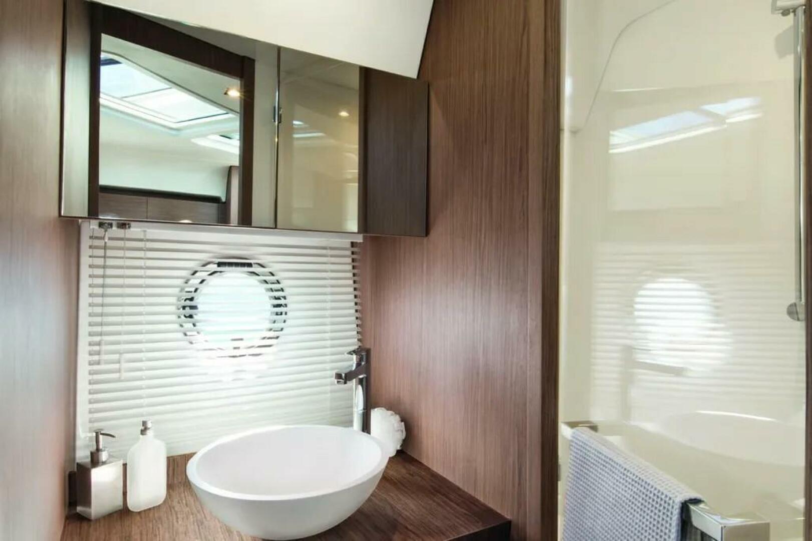 2019 Beneteau Gran Turismo 40 - Image 19