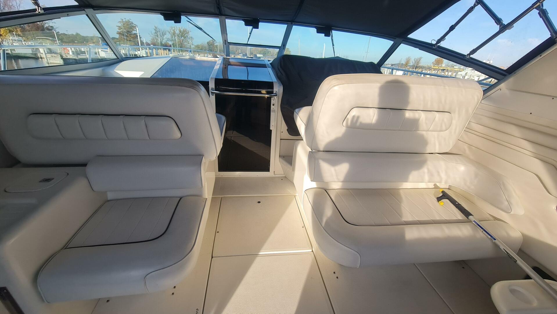 1995 Sea Ray 400 Express - Image 4