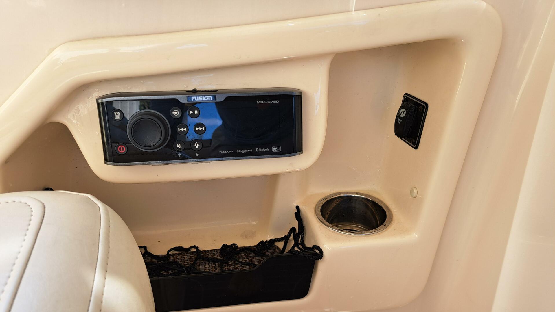 2018 Grady-White Freedom 285 - Image 23