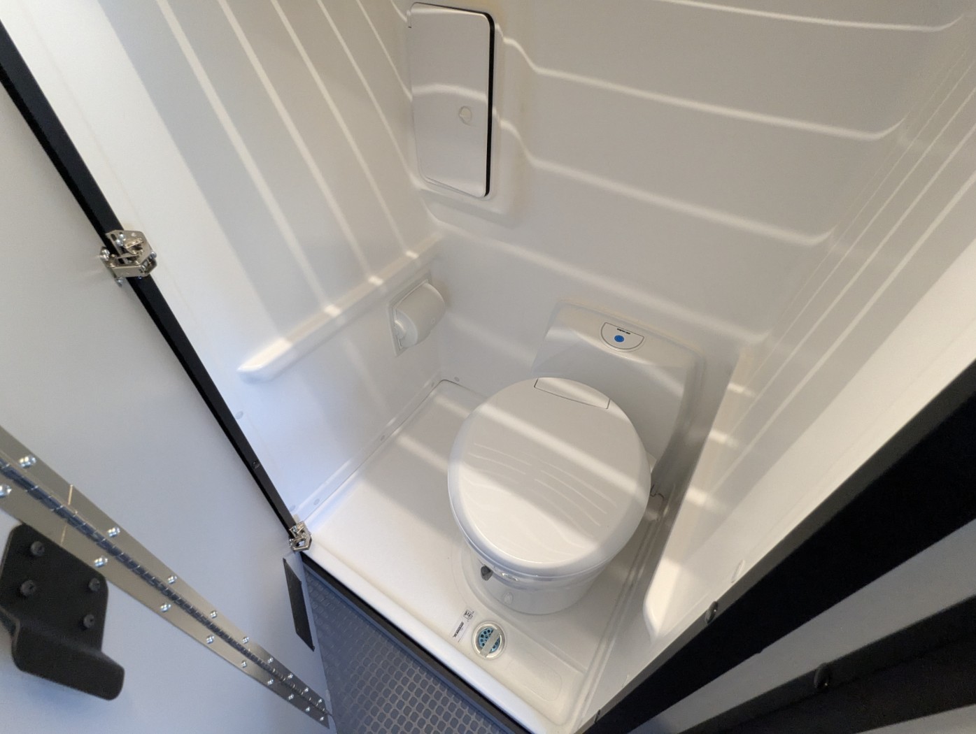2027 Winnebago Revel Sport 44C - Image 32