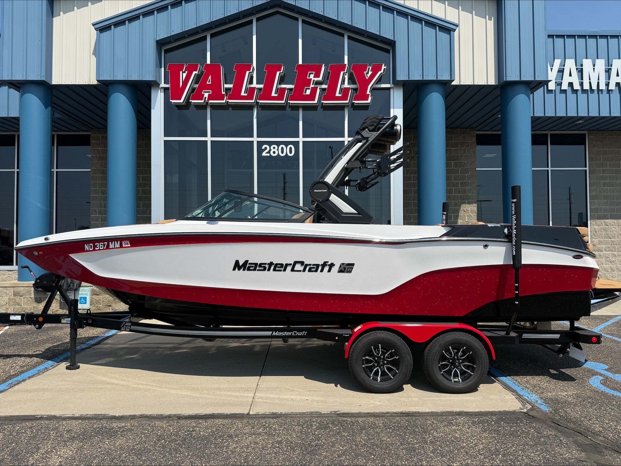 2027 MasterCraft XT24 - Image 1