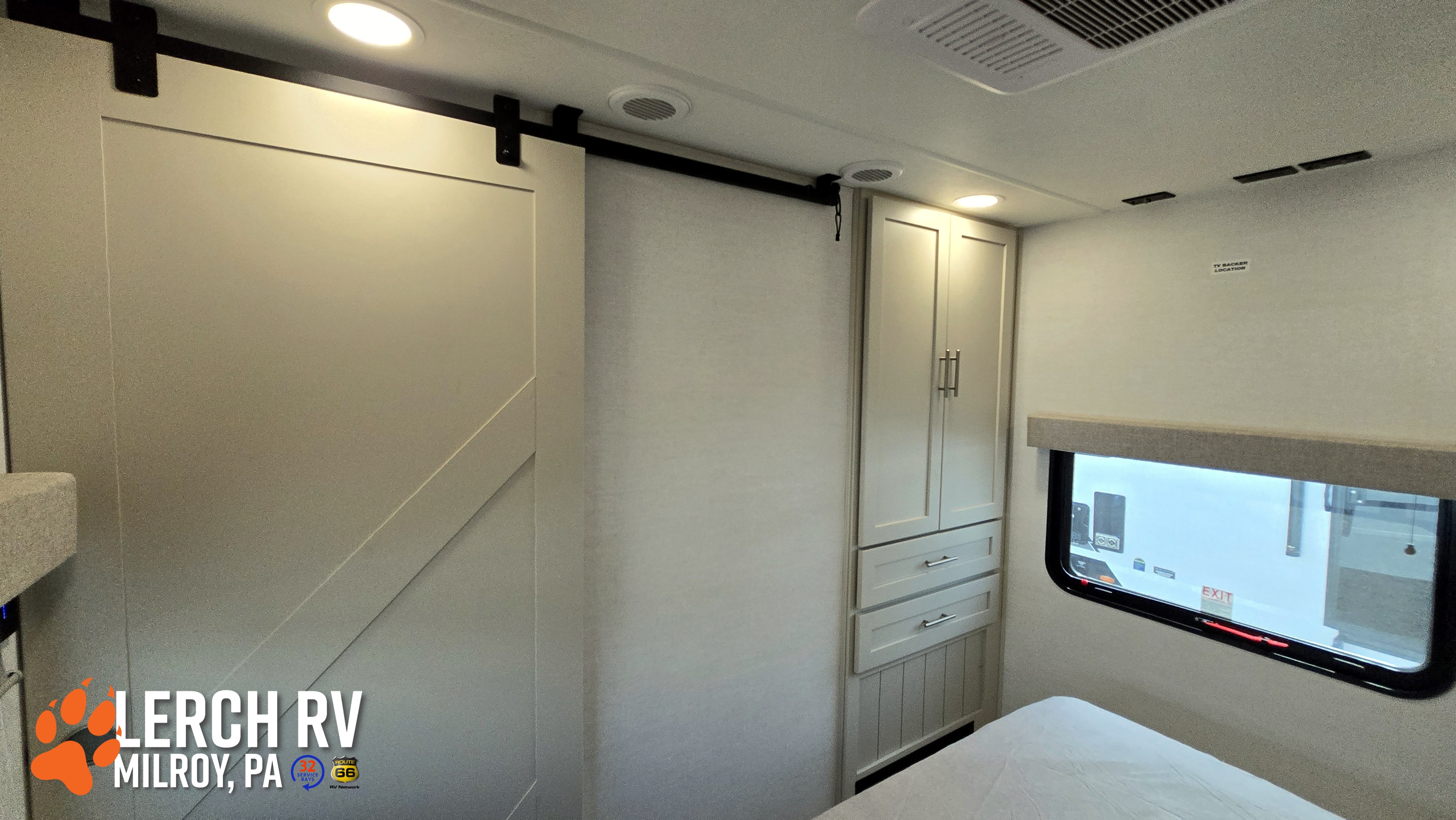 2027 Alliance RV Avenue 298RL - Image 38