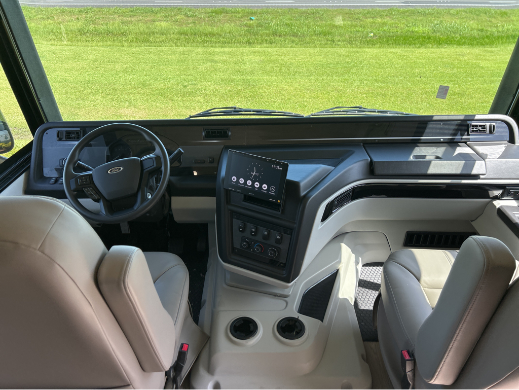 2027 JAYCO PRECEPT 36C - Image 21
