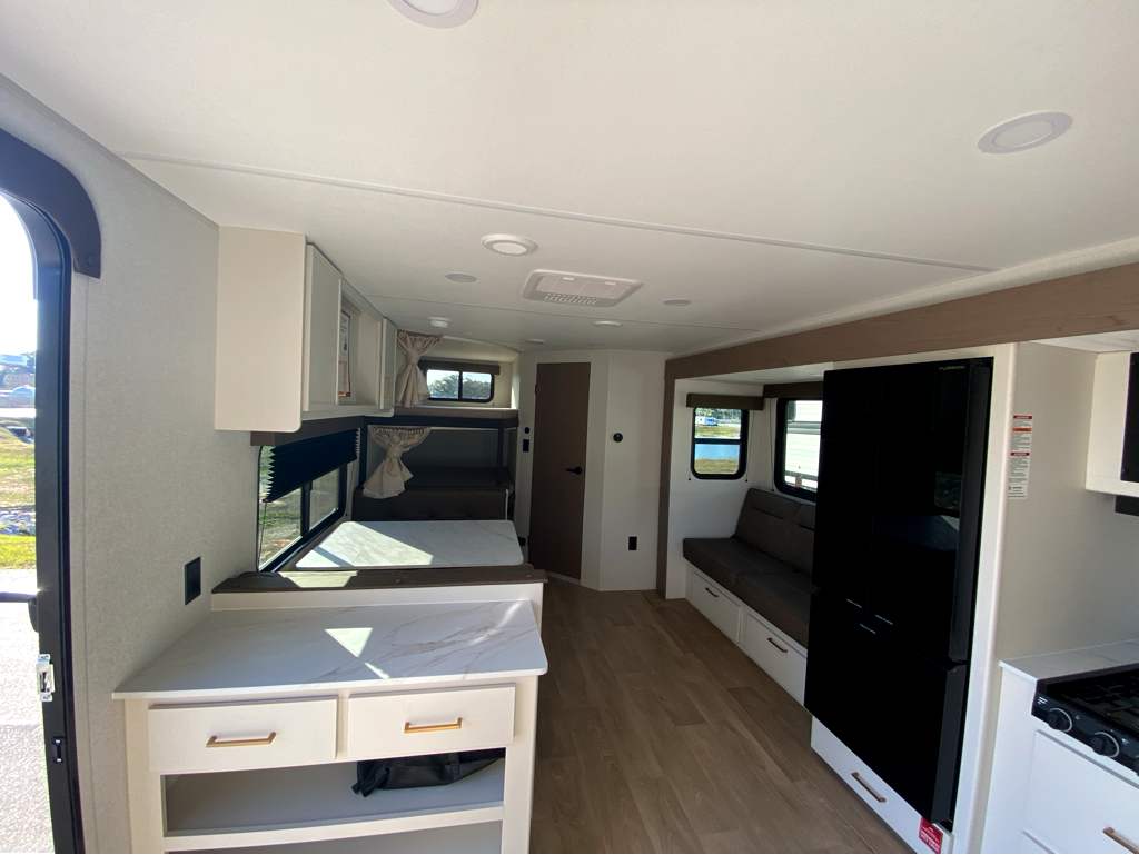 2026 GRAND DESIGN TRANSCEND 26BHX - Image 26