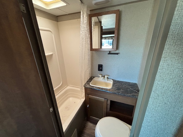 2018 SPRINGDALE SUMMERLAND 2960BH - Image 26