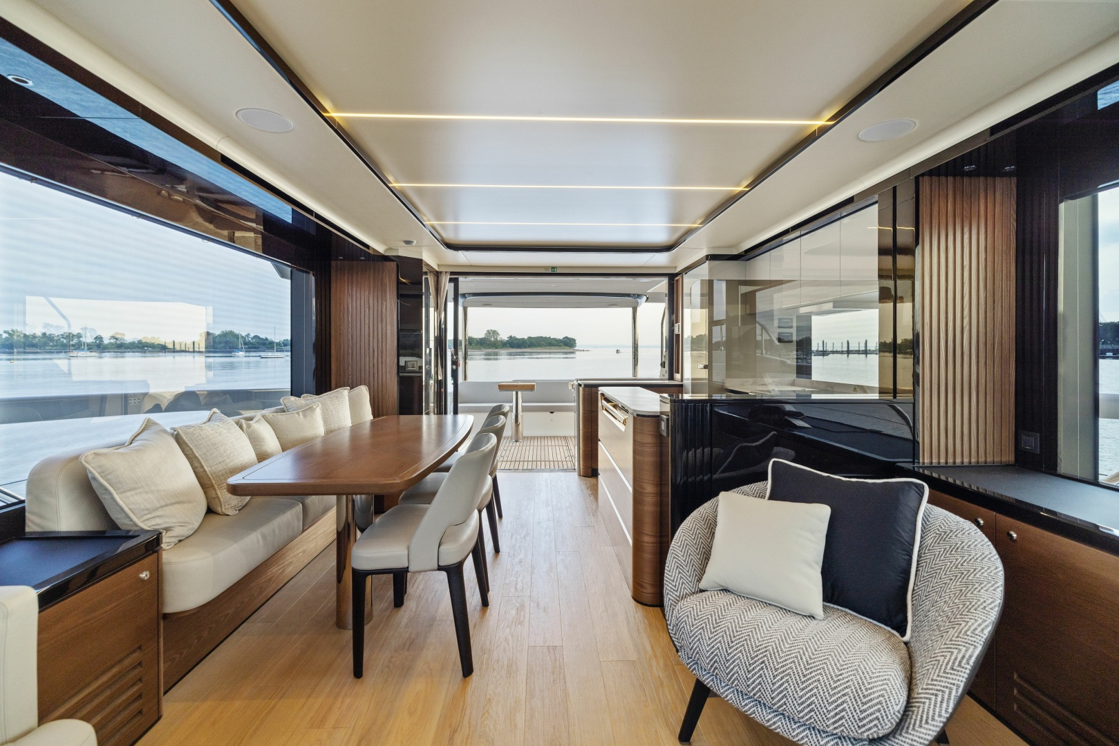 2024 Absolute Navetta 64 - Image 45