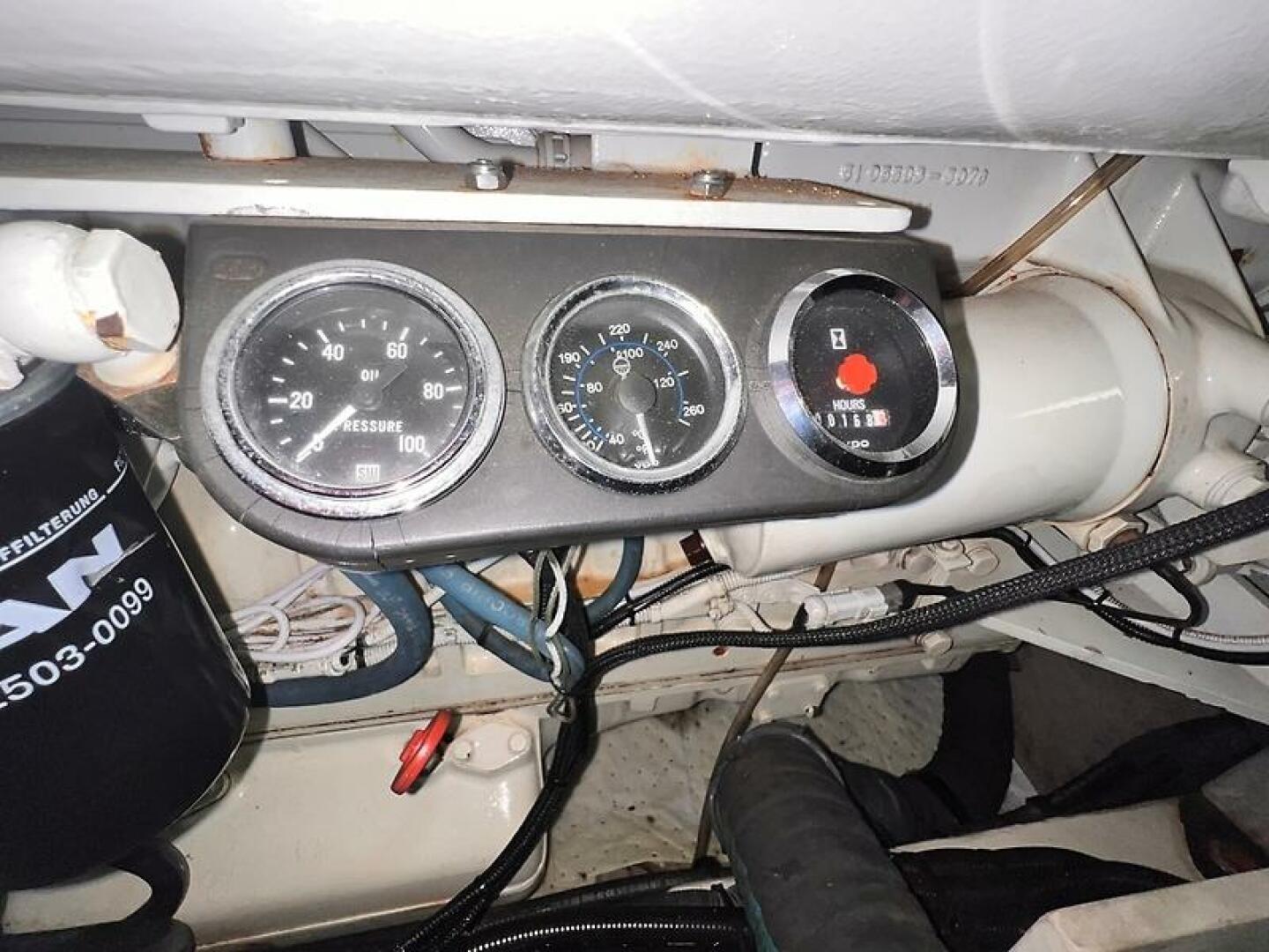 2003 Sea Ray 480 Sedan Bridge - Image 58