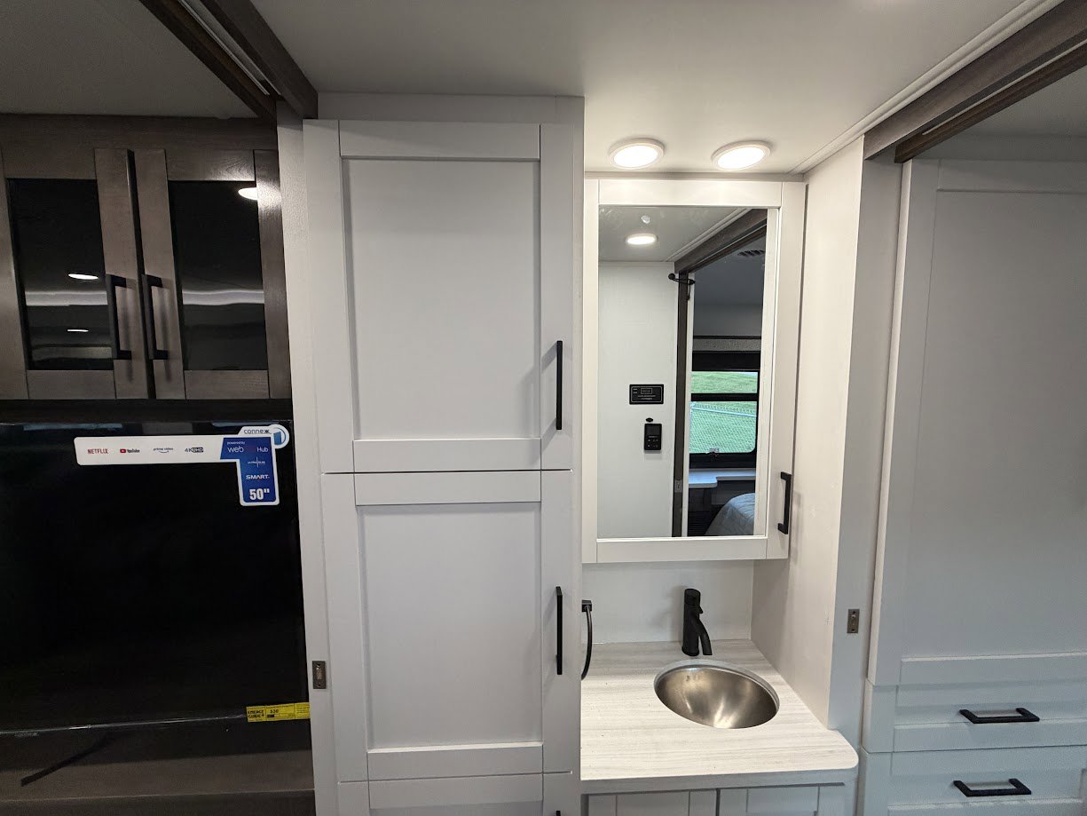 2026 JAYCO GREYHAWK 30Z - Image 37