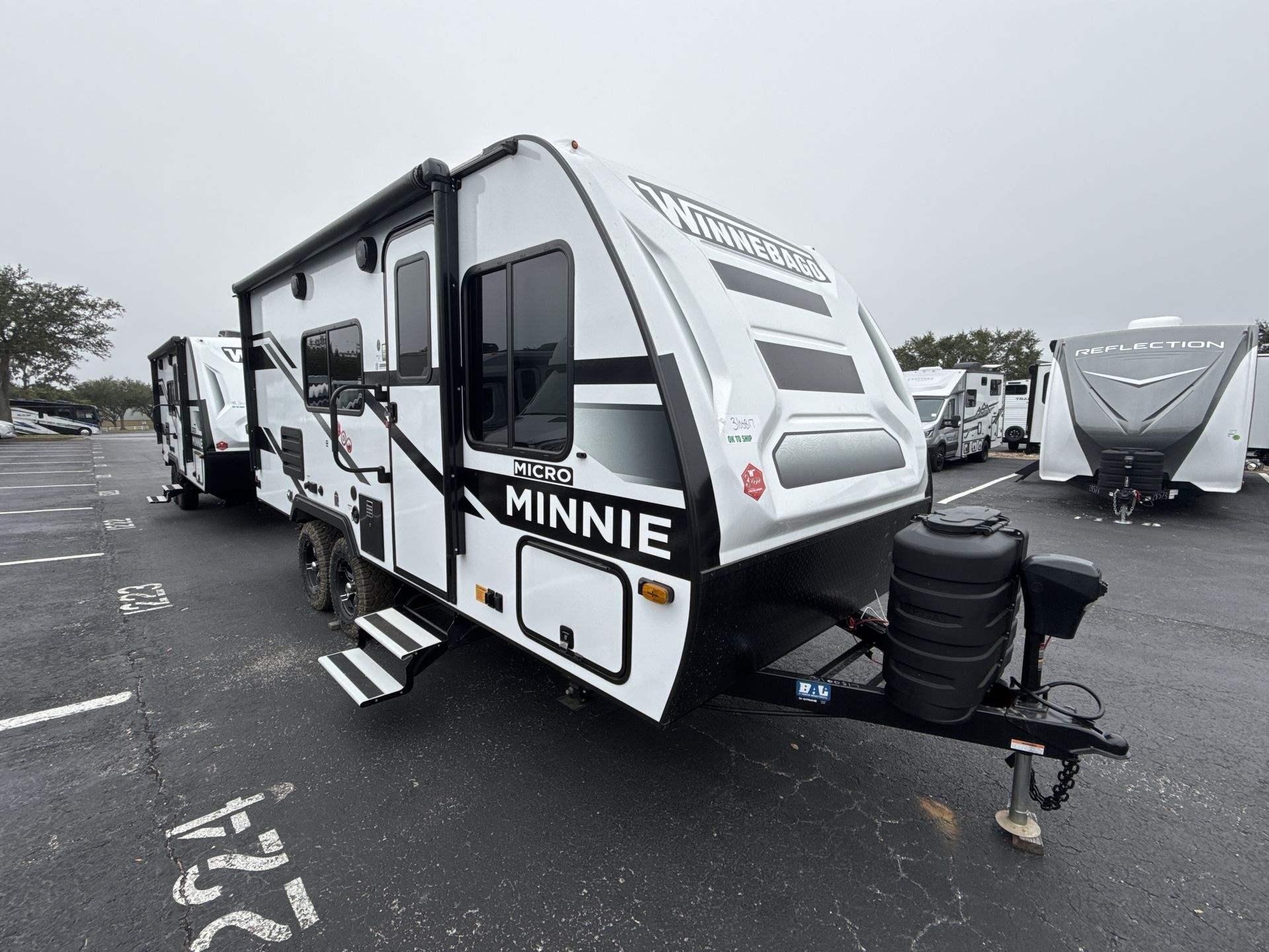 2025 Winnebago Micro Minnie