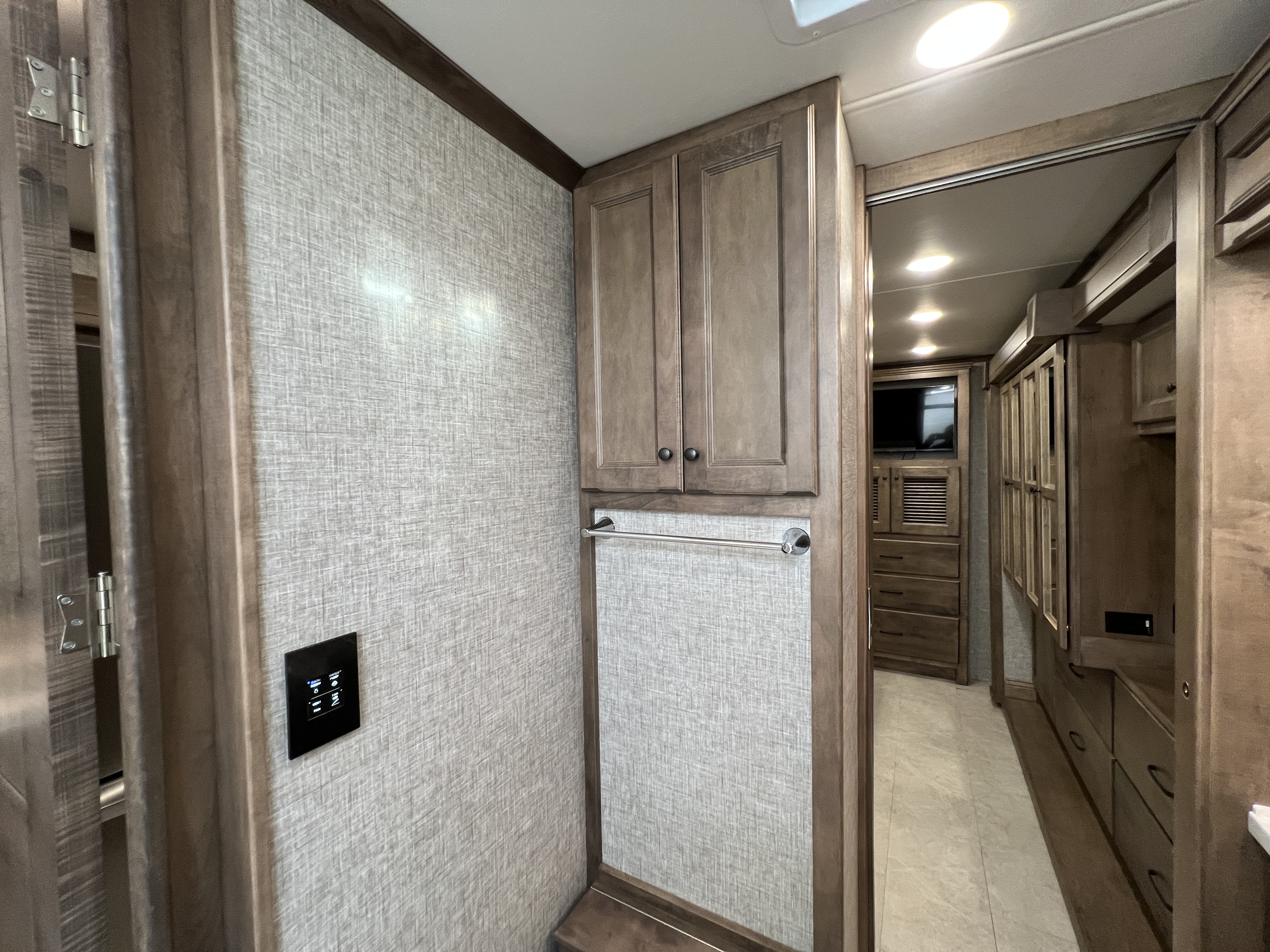 2025 Tiffin Open Road Allegro 34 PA - Image 42
