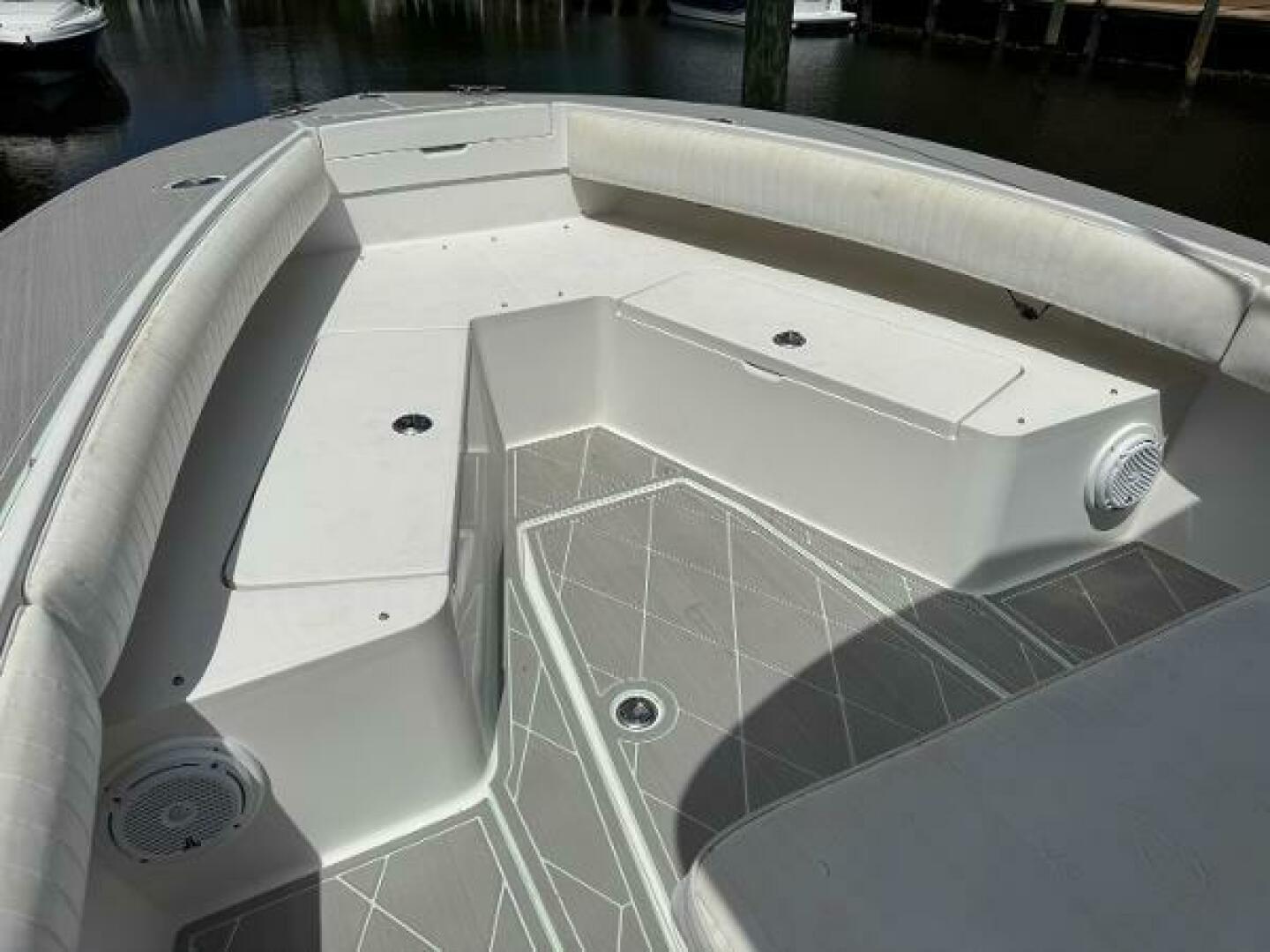 2005 Regulator 23 Center Console - Image 8