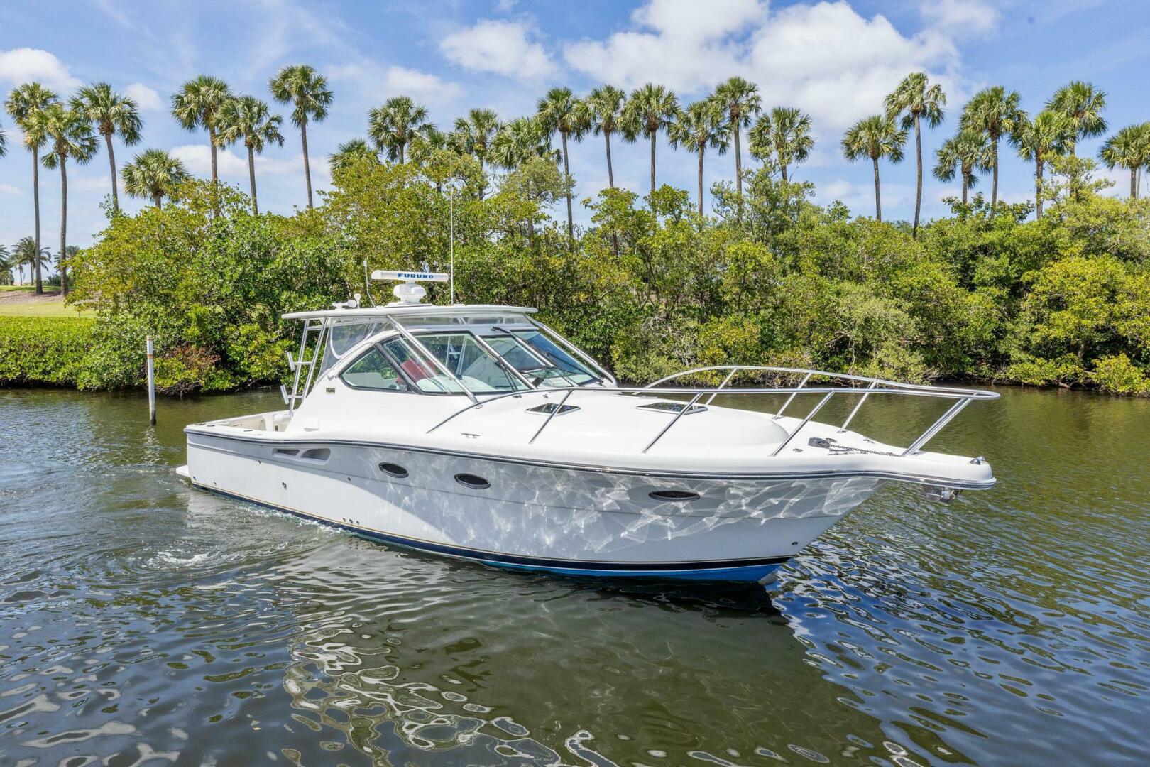 2006 Tiara Yachts 3200 Open - Image 2