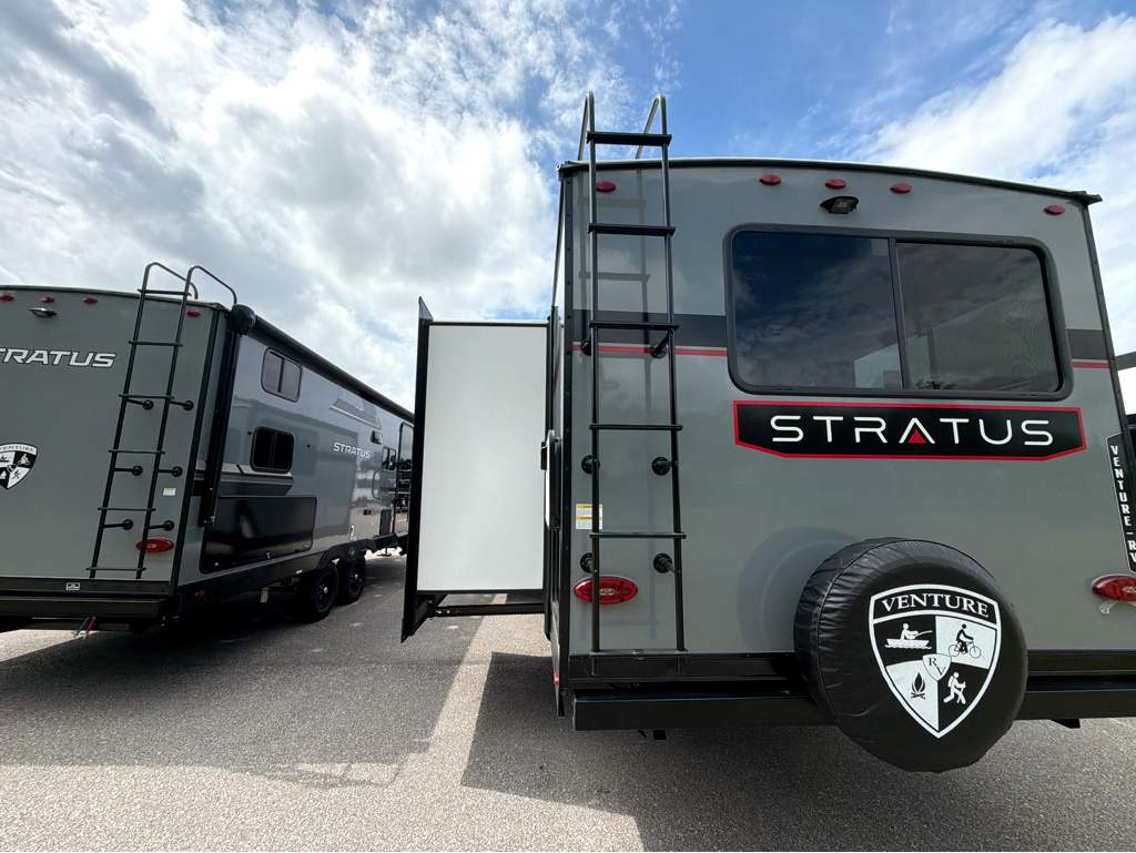 2026 VENTURE RV STRATUS 262VFK - Image 13