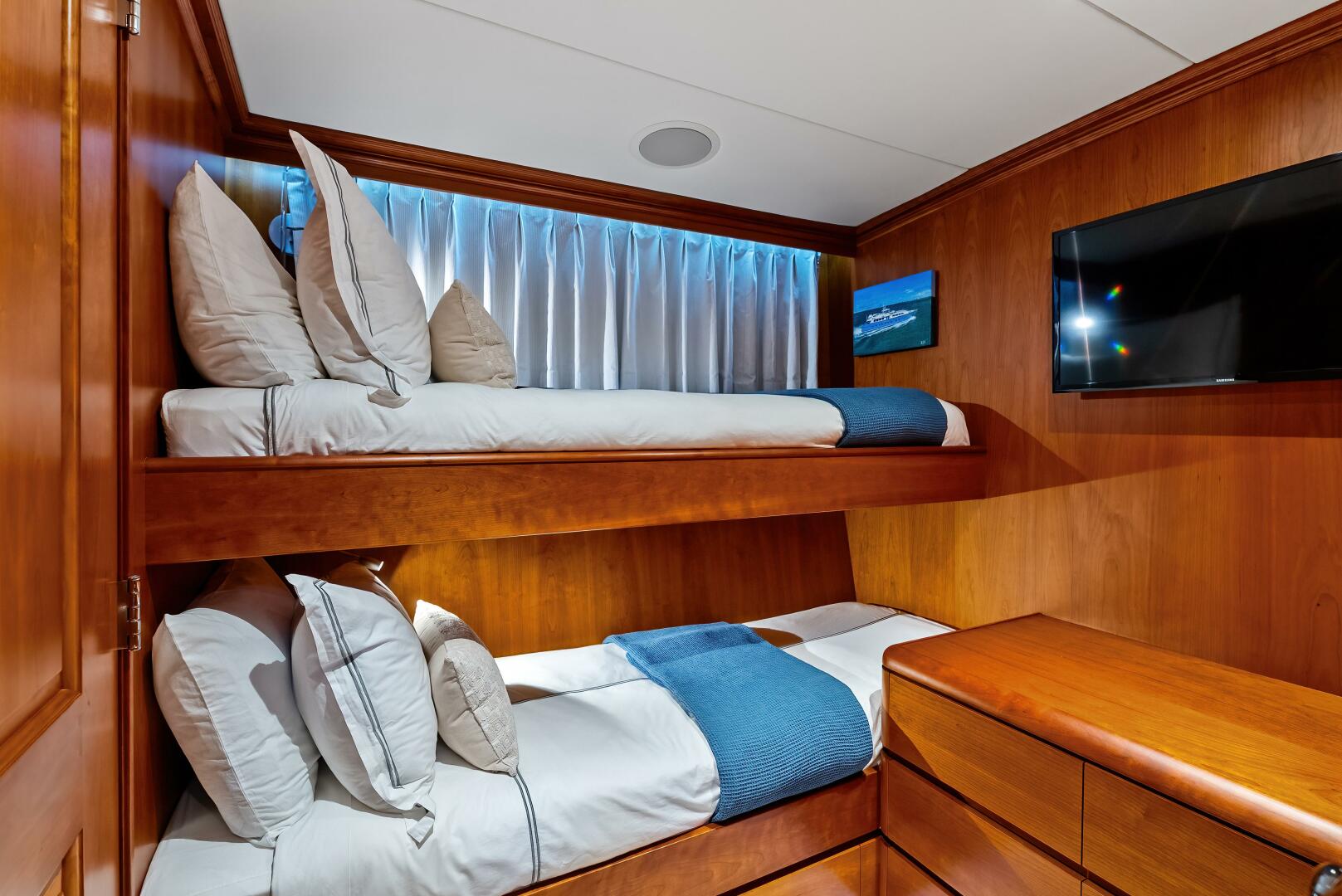 1998 Burger Raised Pilothouse - Image 35