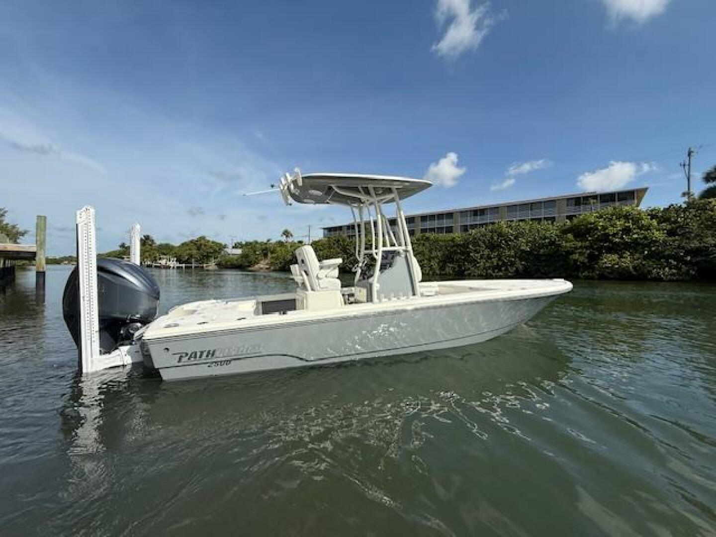 2022 Pathfinder 2500 Hybrid - Image 5