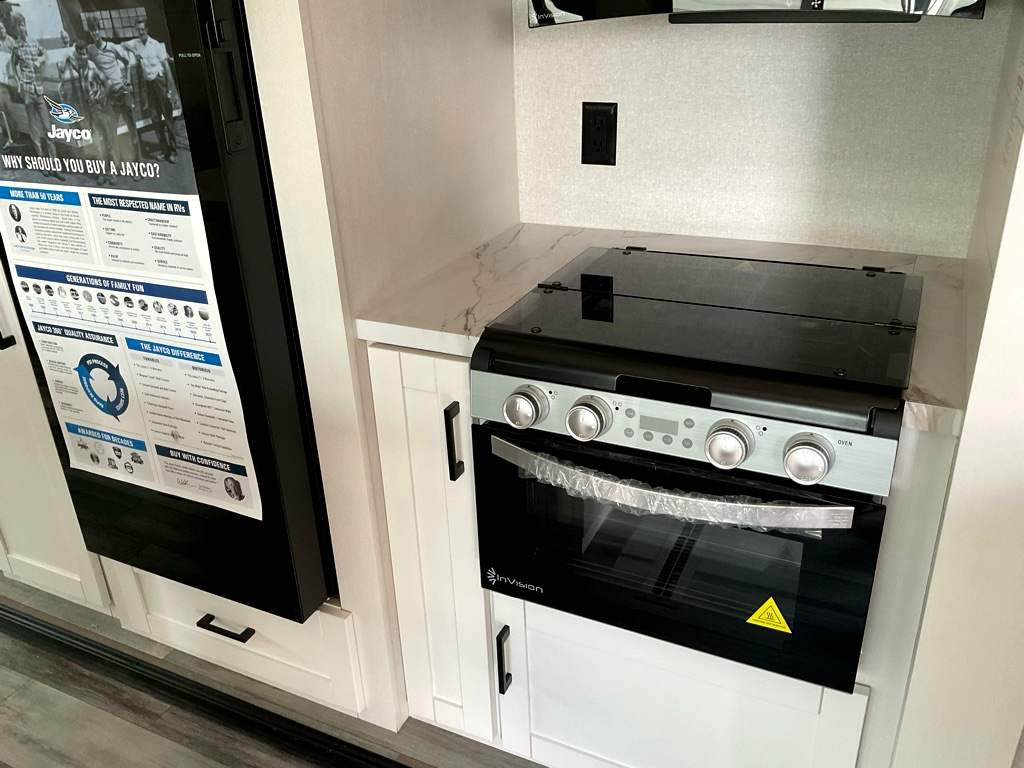 2026 JAYCO Jay Flight SLX 334 RTS  - Image 19