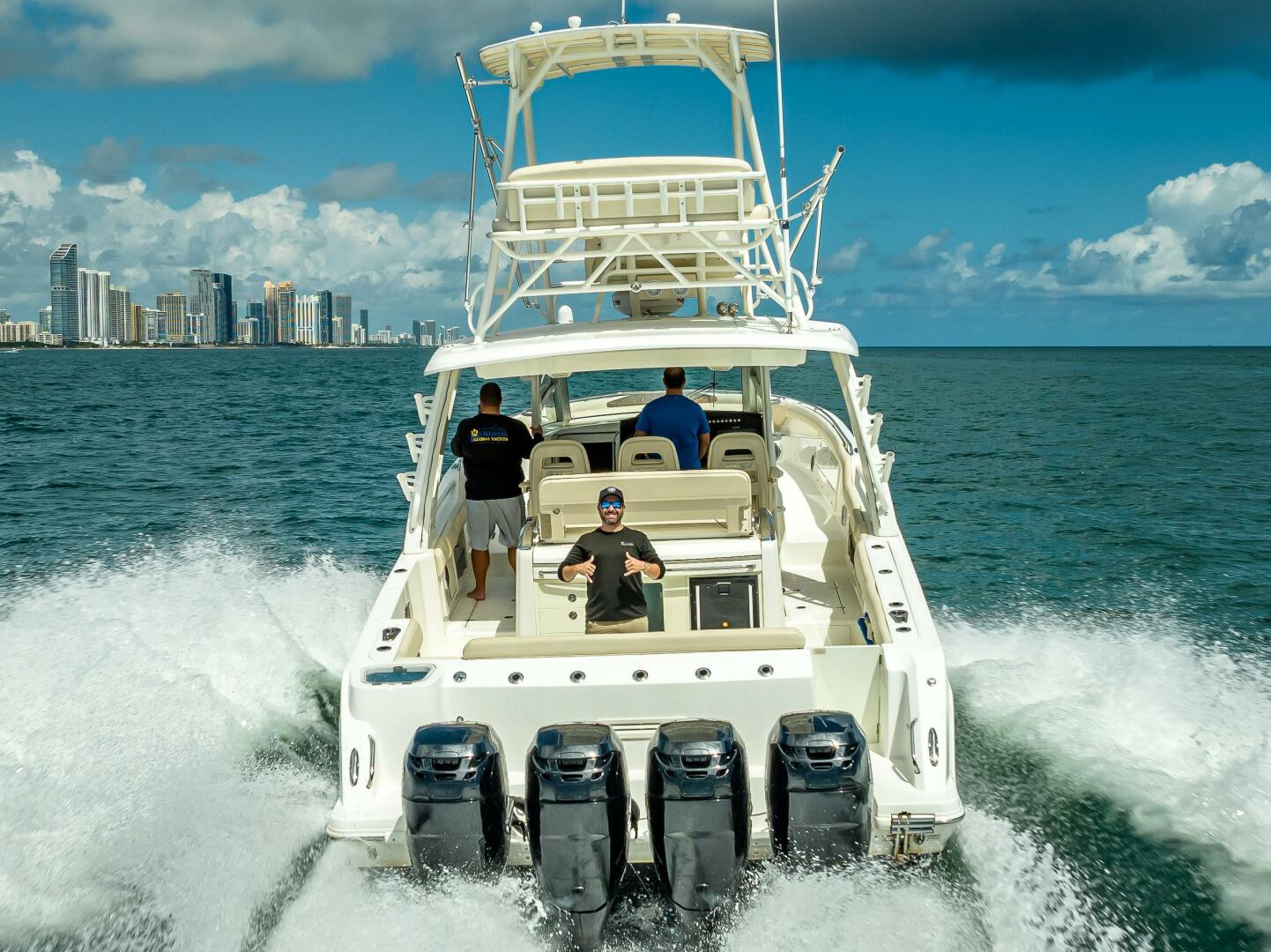 2016 Boston Whaler - Image 60
