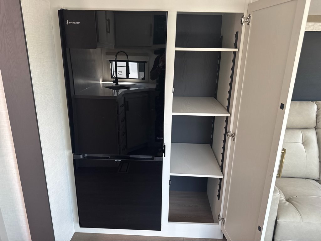 2027 VENTURE RV STRATUS 282VFD - Image 15