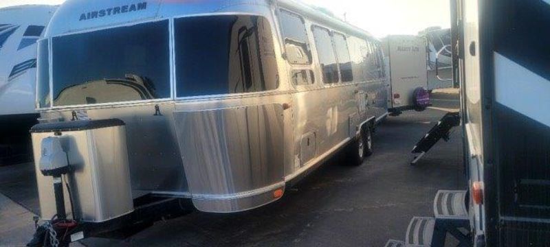 2019 AIRSTREAM INTERNATIONAL 30RB SERENITY - Image 2