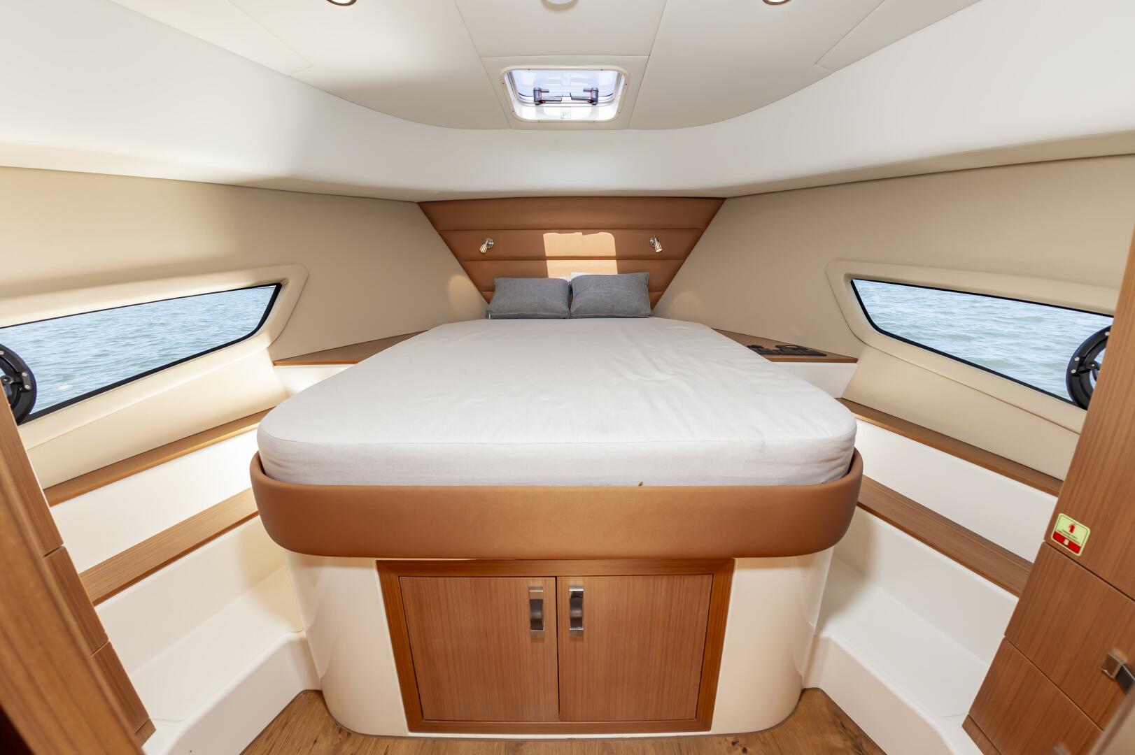 2023 El Pescador 35 - Image 22